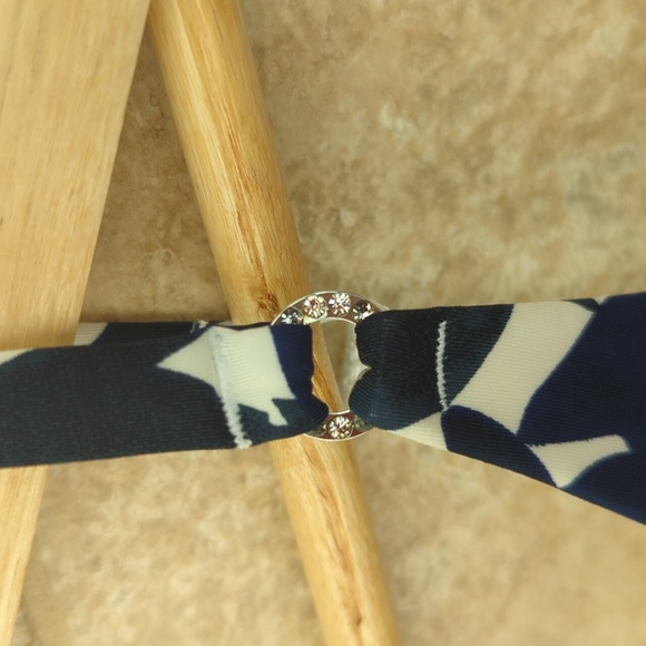 NWT Parah 34C Bra with Rhinestone Detail Geometric Underwire - Picture 3 of 10